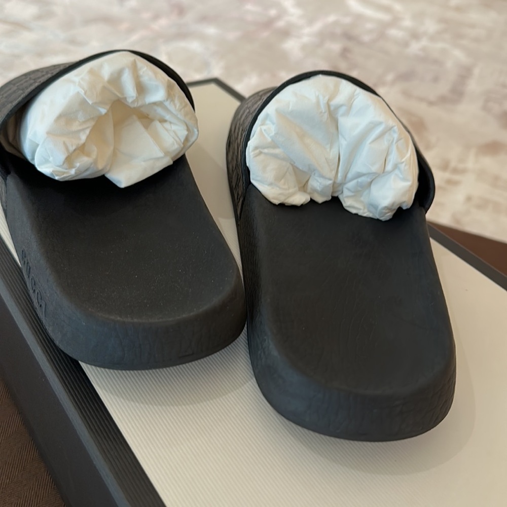 Gucci Men'S Gg Slide Sandal - Picture 8 of 10